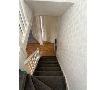 4 bedroom semi-detached house to rent - Photo 1