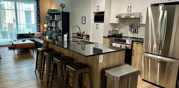 4 et demi avec terasse dans une cours intérieur - Photo 2