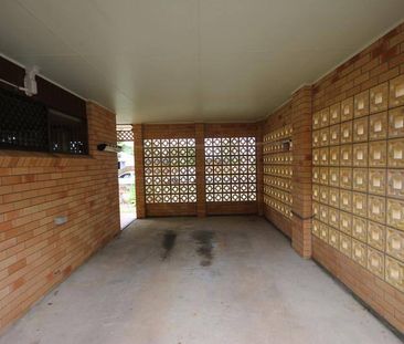 LOW SET AIR-CONDITIONED UNIT WALKING DISTANCE TO CBD - Photo 2