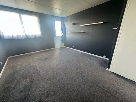 Magennis Close, Gosport - Photo 2