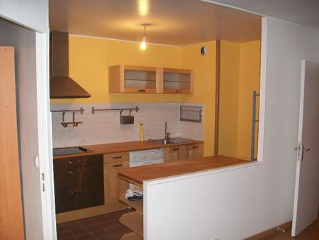 Appartement à louer - REIMS- COURLANCY - Photo 3
