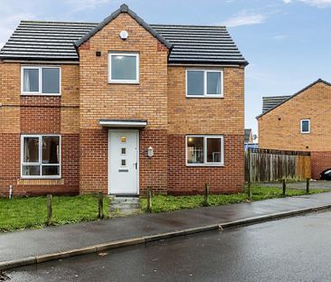 4 bedroom detached house to rent - Photo 5