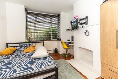 3 bedroom terraced house to rent - Photo 4