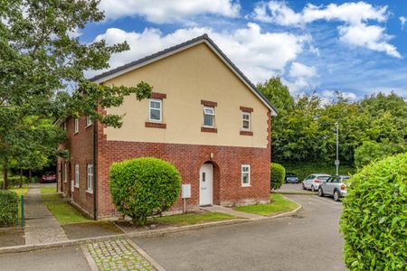 2 bed apartment to rent in Bell Court, Birmingham, B31 - Photo 5