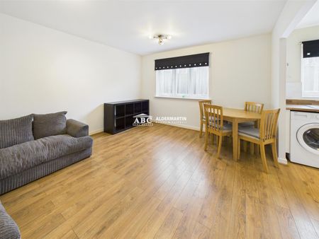 Cezanne Road, WD25 9BF, Watford - Photo 4