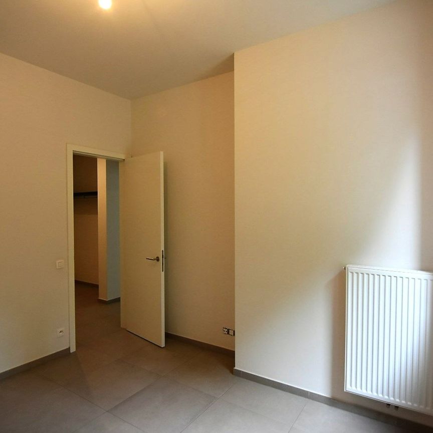 Modern gelijkvloers appartement tegenover park Pastoorsbos Beveren - Photo 1