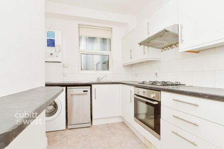 2 bedroom maisonette to rent - Photo 4