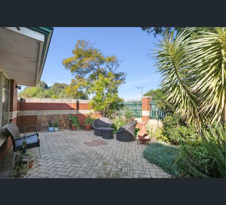 2/22 Birdwood Street, Innaloo, WA 6018 - Photo 4
