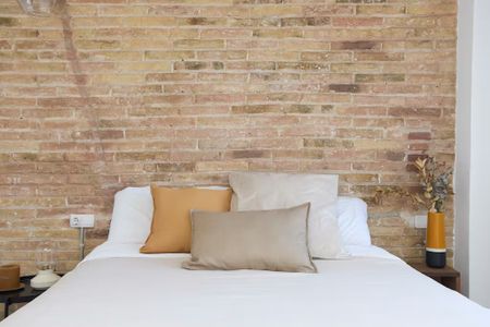 Carrer del Comte d'Urgell, Barcelona, Catalonia 08011 - Photo 3