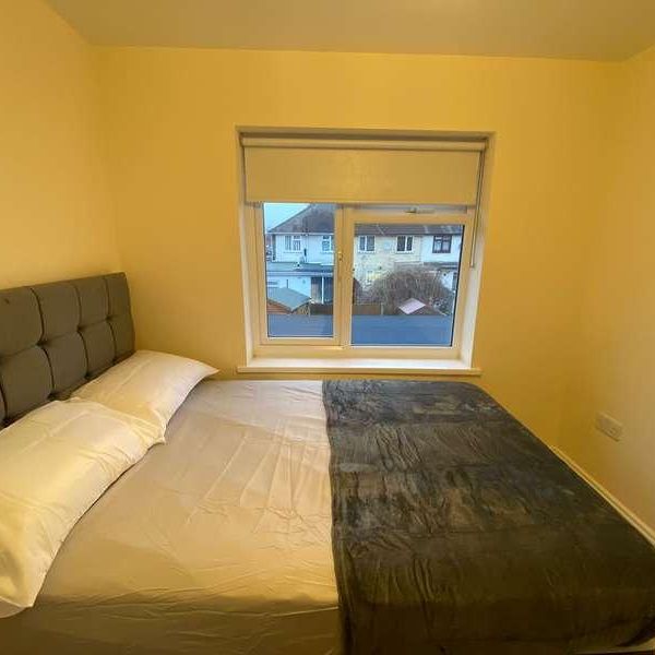 (room) Neasham Road Dagenham, RM8 - Photo 1