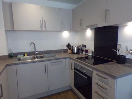 1 bedroom apartment to rent - Photo 4