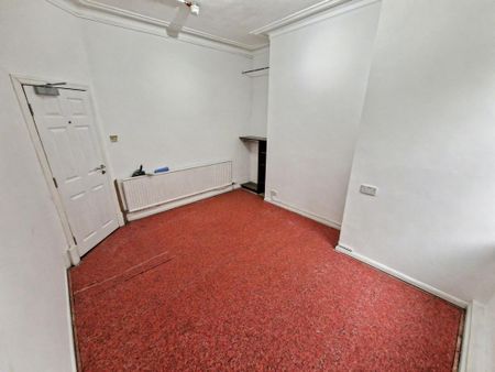 6 bedroom property to rent - Photo 4