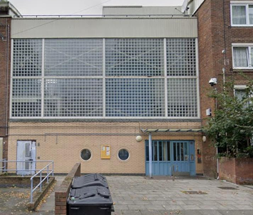 3 bedroom flat to rent - Photo 1