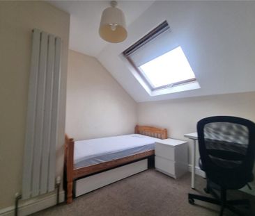 4 bedroom apartment to rent - Photo 4