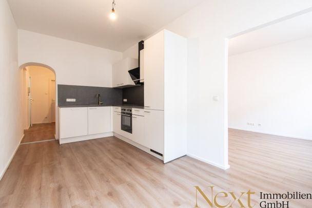 Teilsanierte 2-Zimmer-Altbauwohnung mit nagelneuer Einbauküche in Linz nähe Bahnhof zu vermieten! - Photo 1