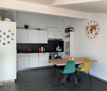 Appartement de 2.5 pièces d’env. 61m2 aux combles - Foto 2