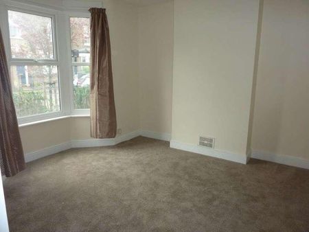 Hove Avenue, Walthamstow, E17 - Photo 4