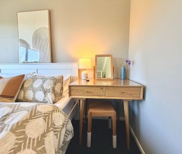 Luxury Fully Furnished Rooms - Minutes from CBD - Photo 4