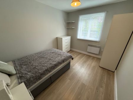 2 bedroom to let - Photo 5