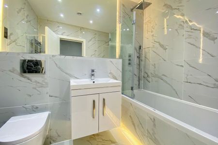 Moulsham Street - Photo 3