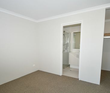 Modern 4x2 Family Home in Prime Location! - Photo 1