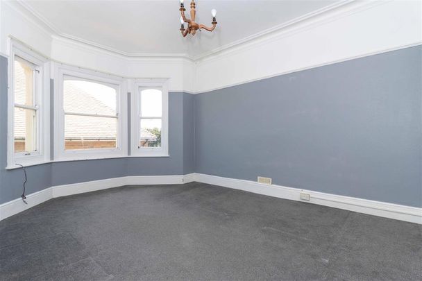 Lansdowne Road, Worthing - Photo 1