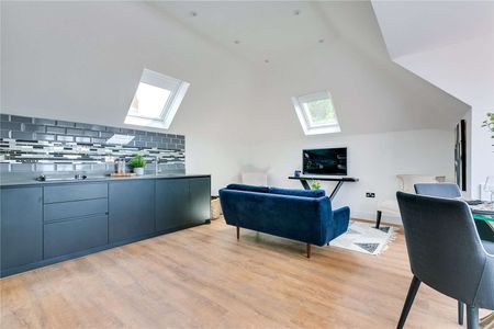 A unique and spacious one-bedroom flat forming part of this newly constructed exclusive development, located superbly for the extensive amenities of Ealing including West Ealing station. - Photo 2