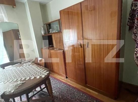 Apartament 3 camere, decomandat, centrală termică proprie, în zona 1 Mai, Facultatea de Medicină - Photo 1