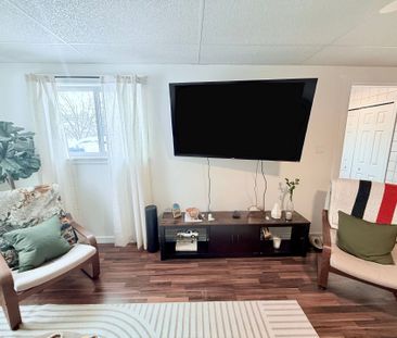 For Lease - 285 Second Street, Collingwood, Ontario - Photo 2