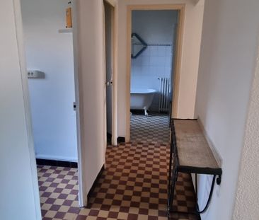 Location Appartement 2 pièces 50m² TOULON 83000 - Photo 5