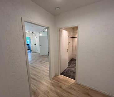 Zentrale und ruhig gelegene 2-Raum-Wohnung mit Balkon und Einbauk - Photo 6