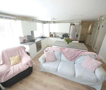 Nurseries Road, St Albans, AL4 - Photo 1