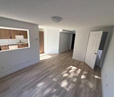 For Lease - 17 Hewitt Place, Barrie, Ontario - Photo 1