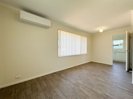 Freshly Renovated Family Home in a Quiet Cul-de-Sac - Photo 1