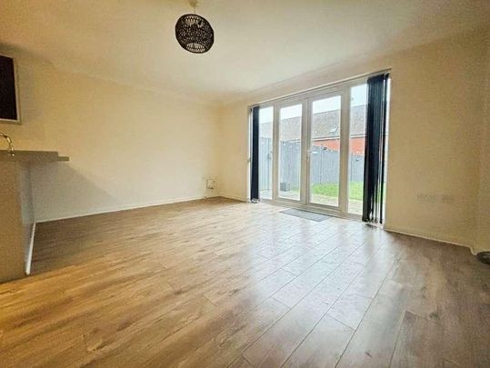 Thursday Street, Swindon, SN25 - Photo 1