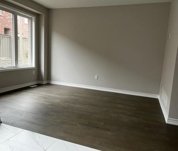 For Lease - 22 Keppel Circle, Brampton, Ontario - Photo 3