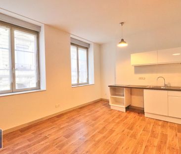 Location Appartement 2 pièces 49m² ST ETIENNE 42000 - Photo 2