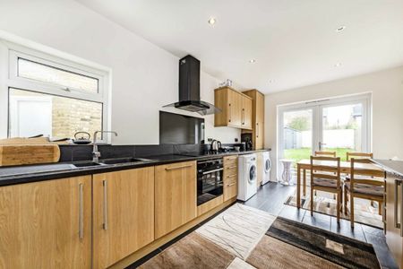 Richmond Park Road, KT2, London - Photo 2