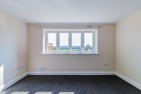 3 bedroom detached house to rent - Photo 5