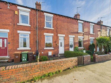 2 bedroom terraced house to rent - Photo 2