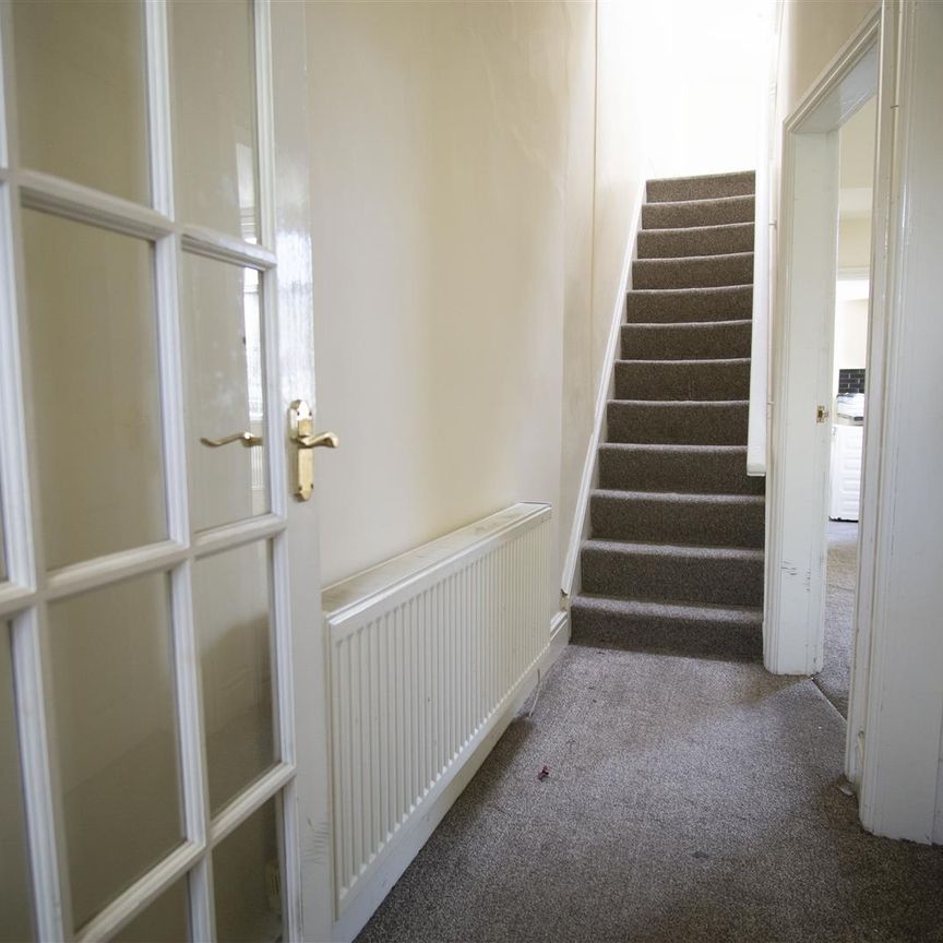 3-Bed Terraced House To Let on Lauderdale Street, Preston - Photo 1
