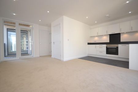 1 bedroom Flat To Let - Photo 5