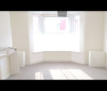 5 Bed Semi-Detached House, St Andrews Road, L4 - Photo 2