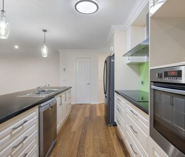 53 Featherstone Avenue, Glenroy NSW 2640 - House For Rent | Domain - Photo 3