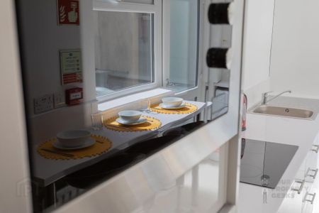 Room 6, 342 Woodstock Road, Belfast, BT6 9DP - Photo 5