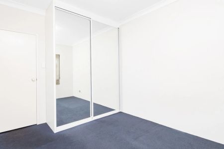 WALK TO WESTMEAD STATION/WELL PRICED & WELL LOCATED! - Photo 2