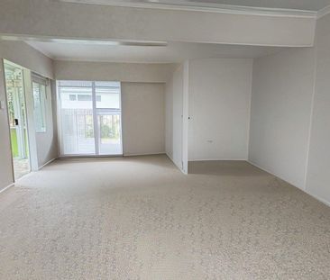 Waikanae - 3 bedrooms - Photo 1