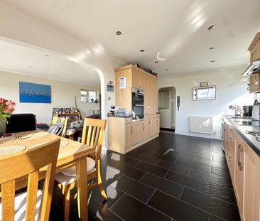 Warren Close, Brighton, BN2 6DT - Photo 2