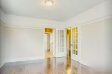 For Lease - 69 Lawrence Avenue Unit# Main, Toronto, Ontario - Photo 2