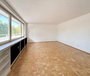 Lichtdurchflutete 3,5-Zimmer-Wohnung im beliebten Viertel mit 2 Bal... - Foto 1